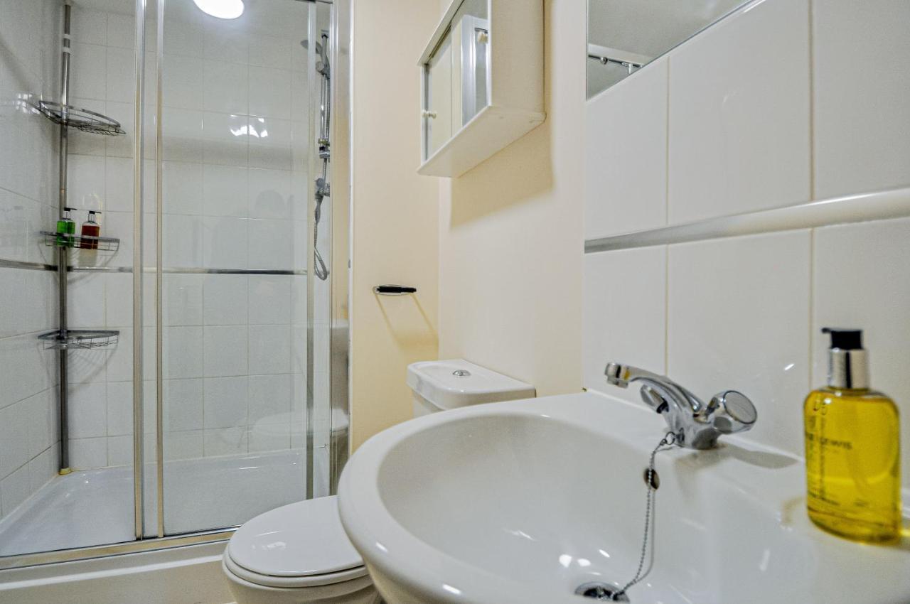 Kings Quarter - Four Bed Apartment - #0202 Maidenhead Luaran gambar