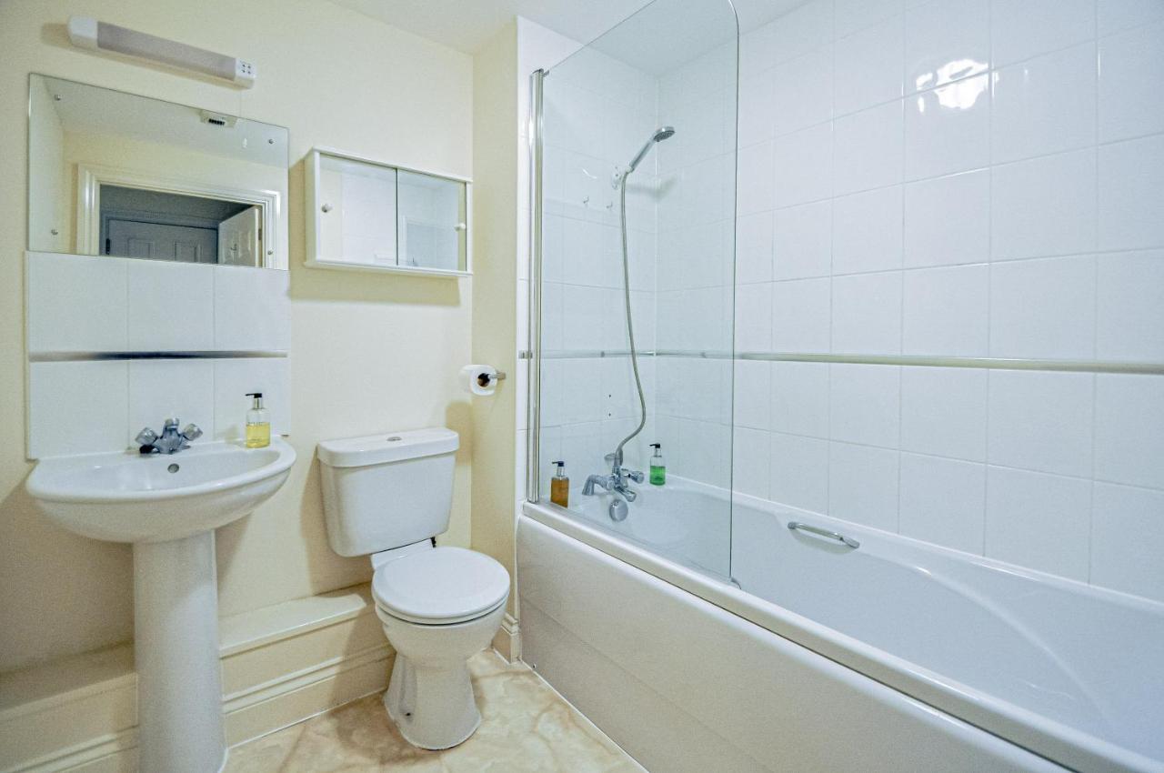 Kings Quarter - Four Bed Apartment - #0202 Maidenhead Luaran gambar