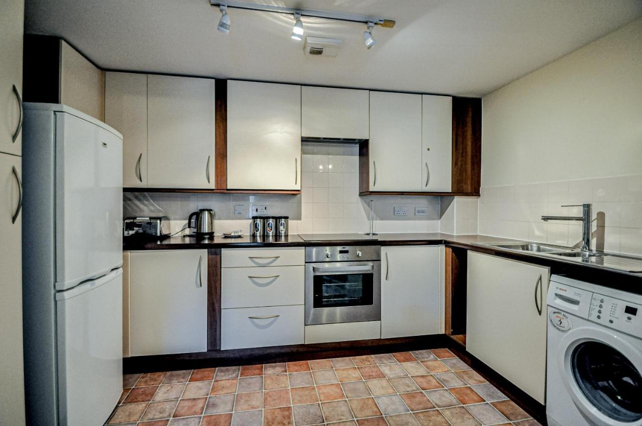 Kings Quarter - Four Bed Apartment - #0202 Maidenhead Luaran gambar