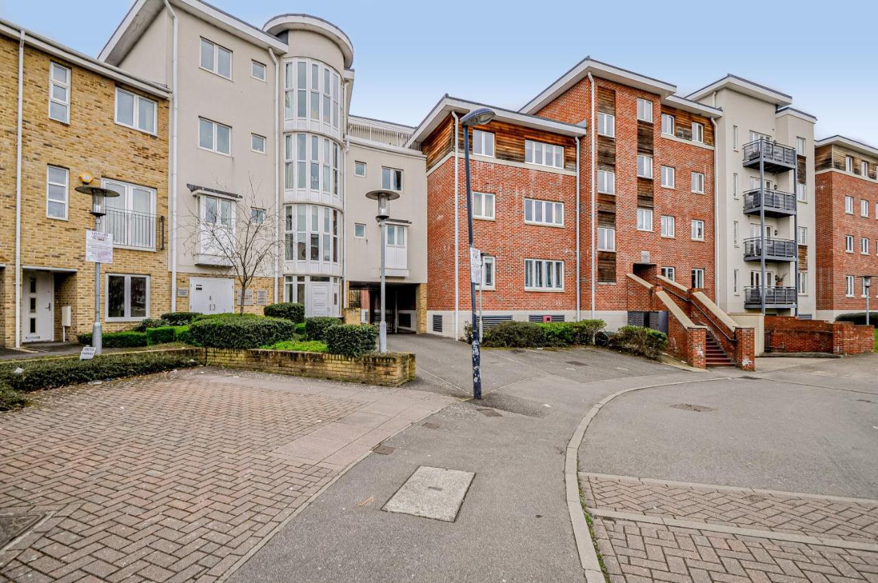 Kings Quarter - Four Bed Apartment - #0202 Maidenhead Luaran gambar